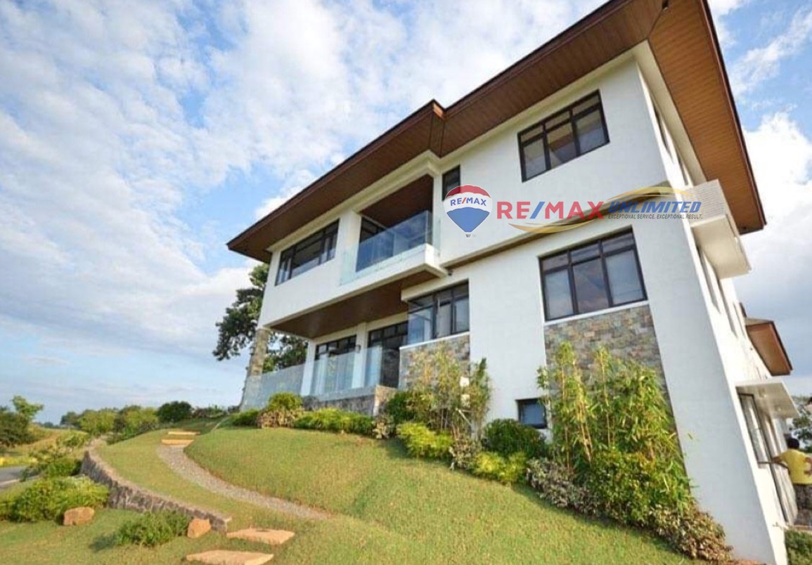 FOR SALE Anvaya Cove, Morong Bataan, Modern House and Lot Remax